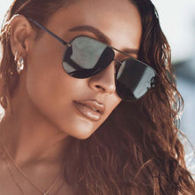Load image into Gallery viewer, Black Luxury Pilot Sunglasses