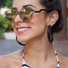 Load image into Gallery viewer, Luxury Crystal Sunglasses