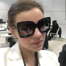 Load image into Gallery viewer, Square Oversized Sunglasses