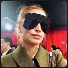 Load image into Gallery viewer, Oversized Pilot Sunglasses