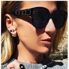 Load image into Gallery viewer, Oversized Square Sunglasses